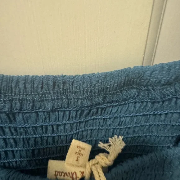 BNWT Blue Hem & Thread Smocked Jumpsuit w/ Adjustable Straps - See Photos. - Picture 6 of 7